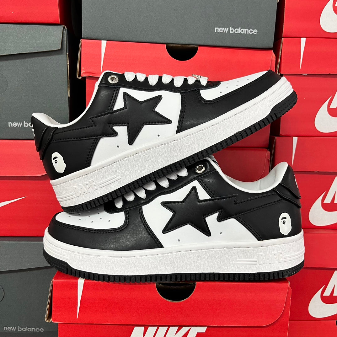 A Bathing Ape Bapesta Black/White - product view 2