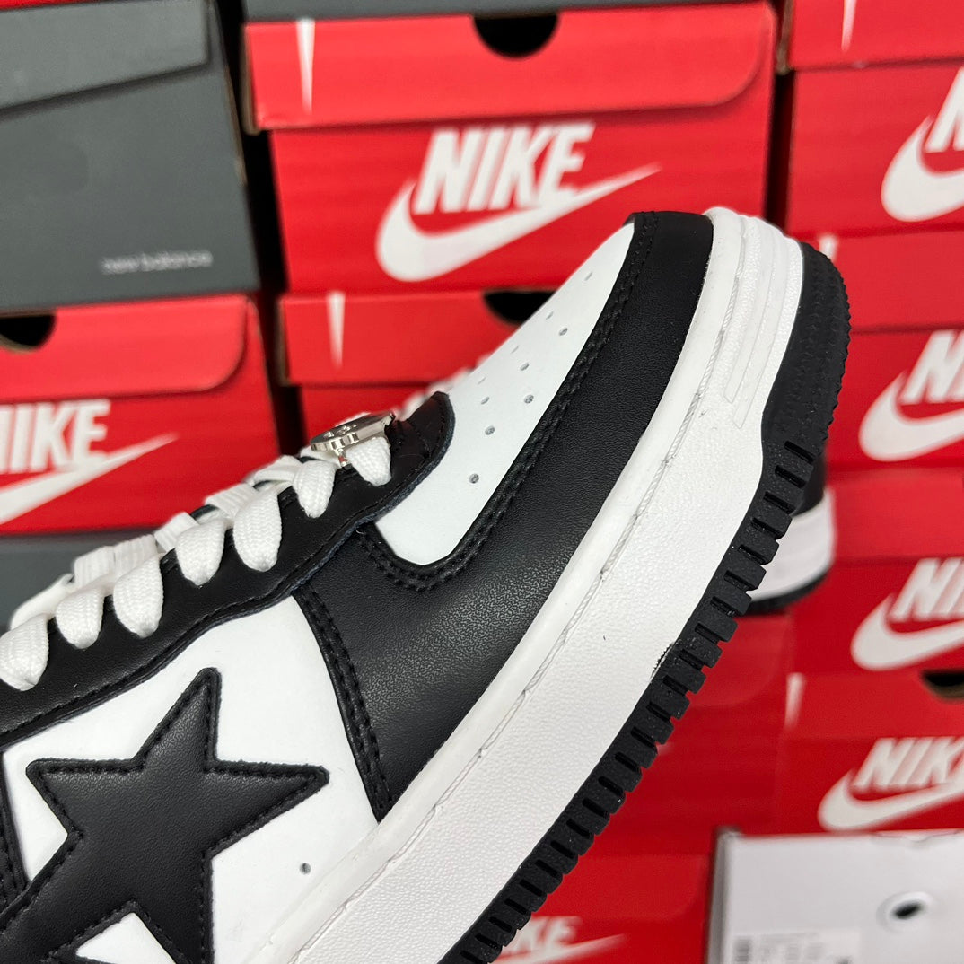A Bathing Ape Bapesta Black/White - product view 3