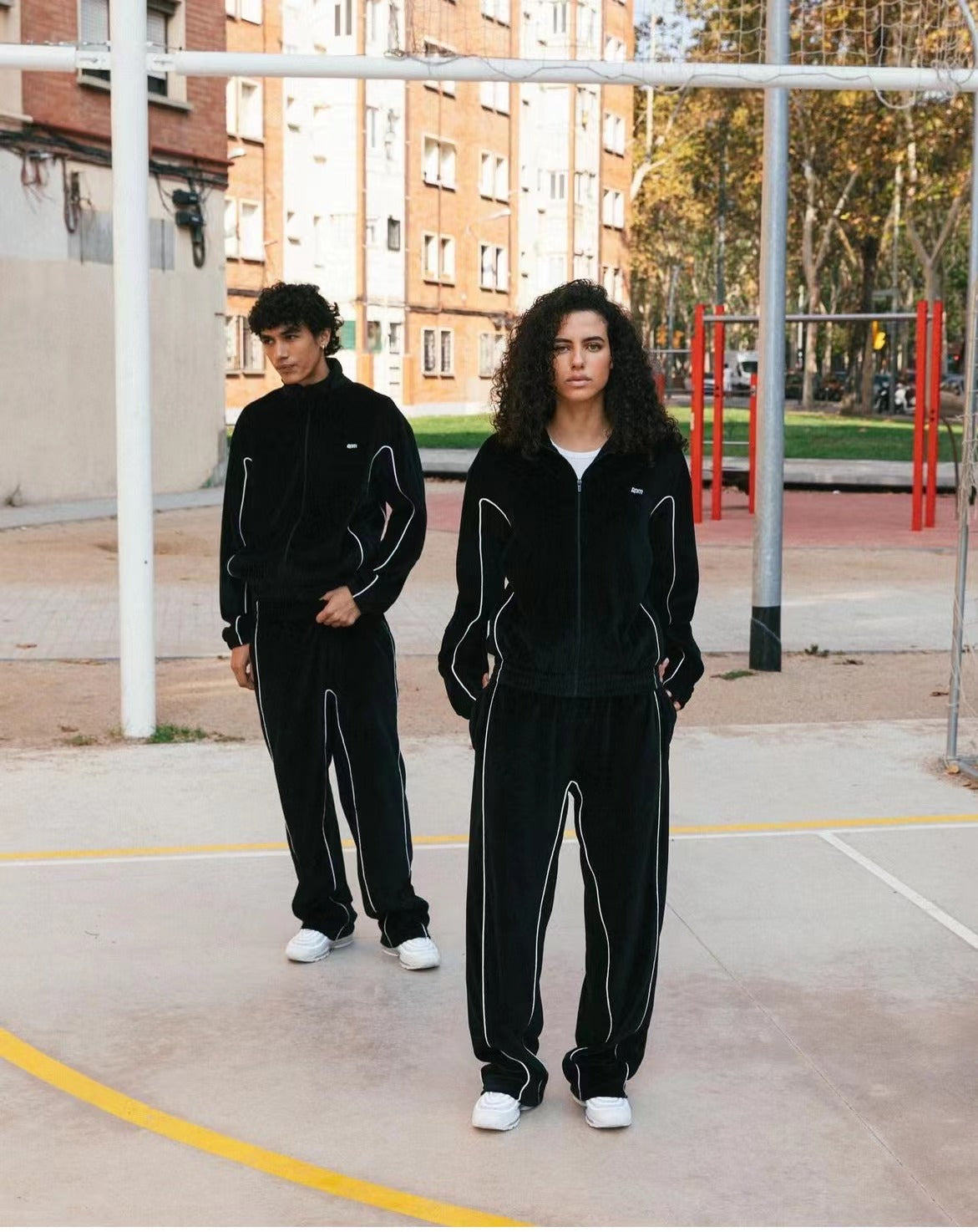 6PM Velvet Jogging Black - product view 3